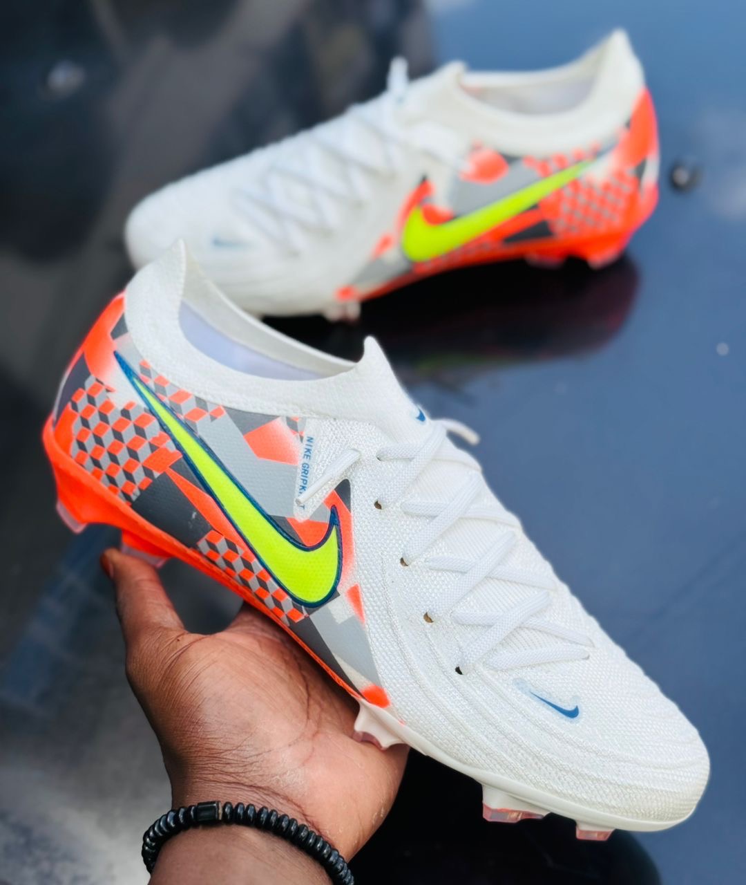 Nike Crampons