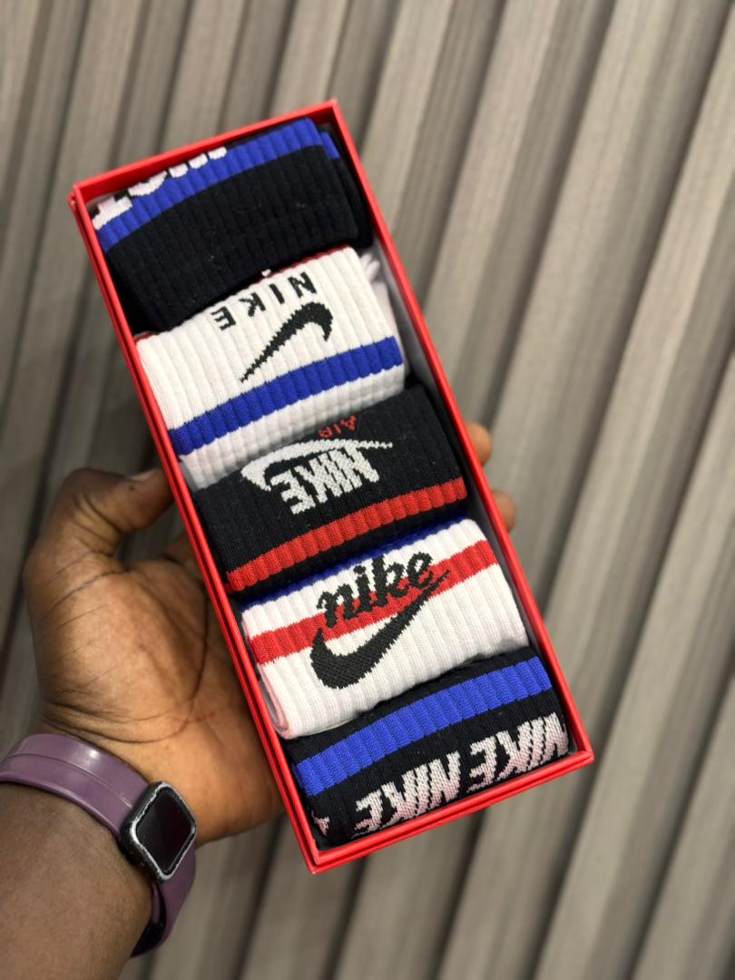 Chaussettes tout les Marque