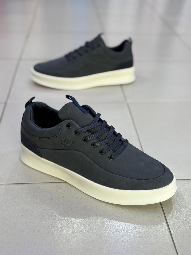 Chaussures de ville Timberland – Élégance & Robustesse