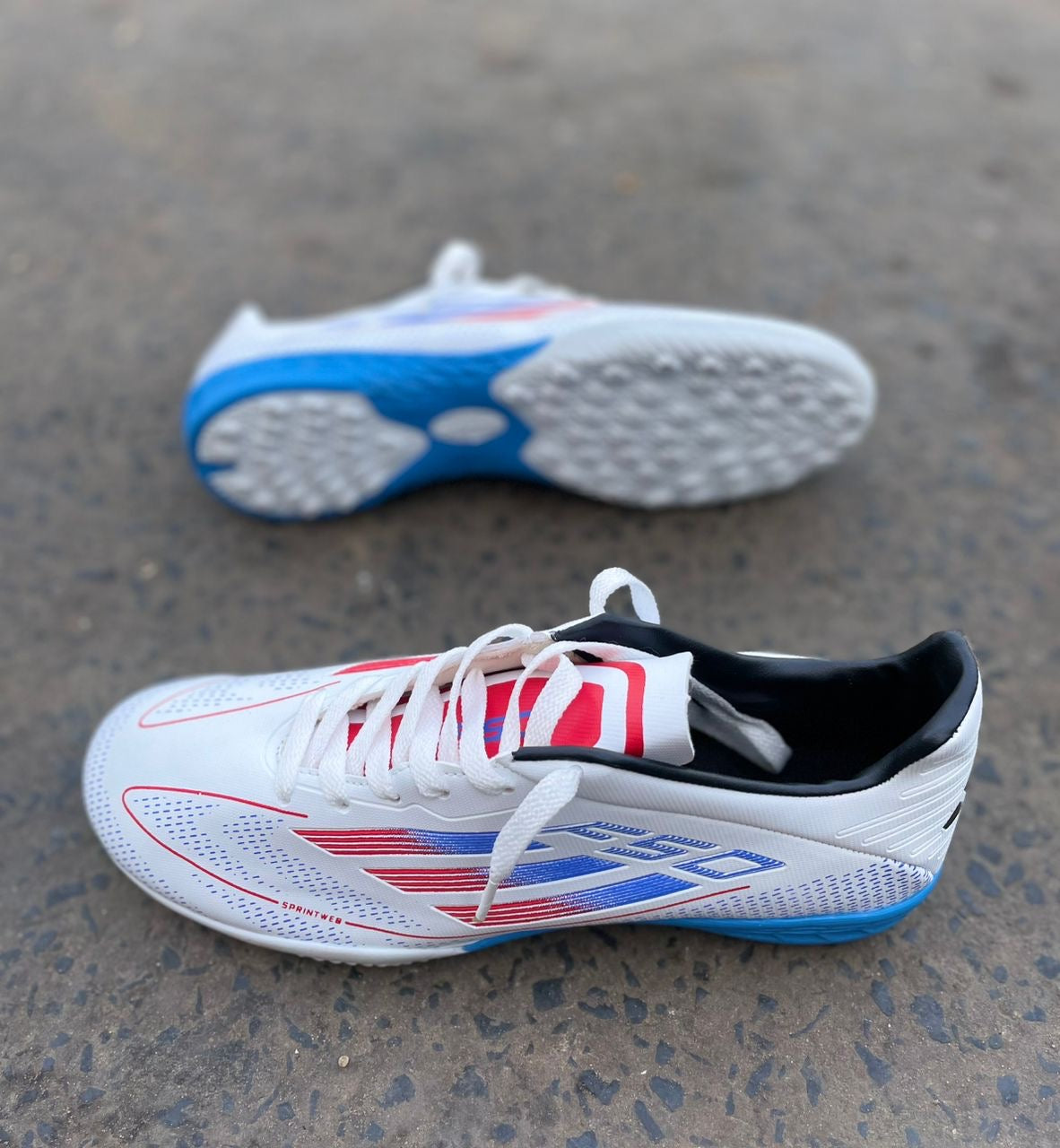 Adidas tout terrain